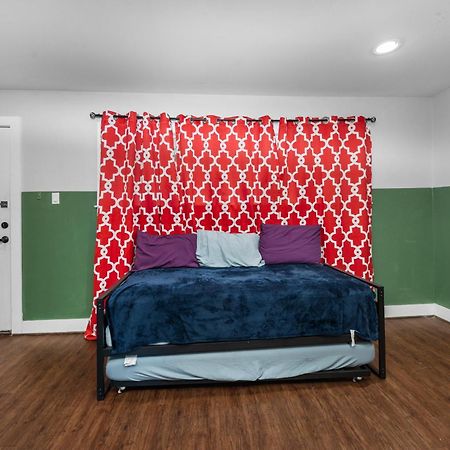 Rustic 1Br Apartment Near Medcenter-Uh-Nrg Houston Exterior photo